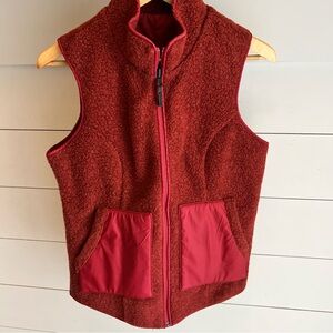 Smartwool Women’s Red Reversible Wool blend Anchor Line Vest Size Small